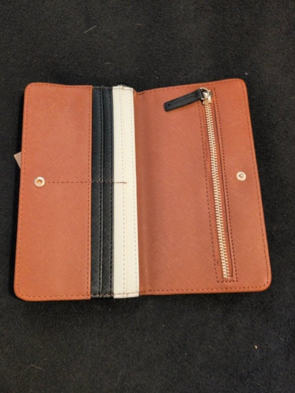 Black Wallet - Picture 3 of 5